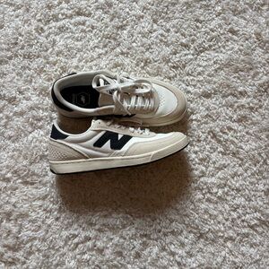 New Balance 440 Sea Salt/Black. Size 9.